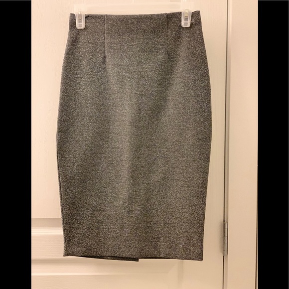 I’m selling this clothes is american eagel - Picture 2 of 14